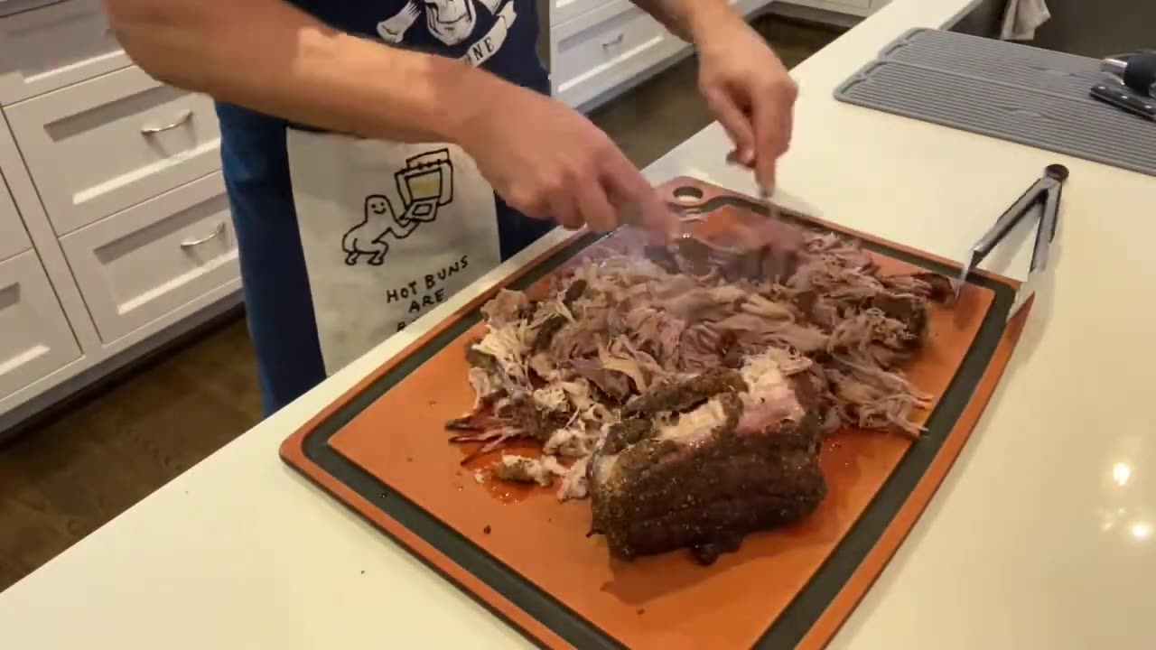 Pulled Pork Shoulder In Indoor Oven