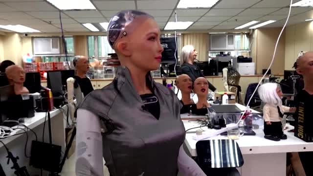 Sophia's creators plan an ‘army’ of robots in 2021