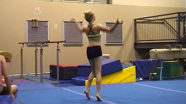 Mollie Floor Routine (2002)