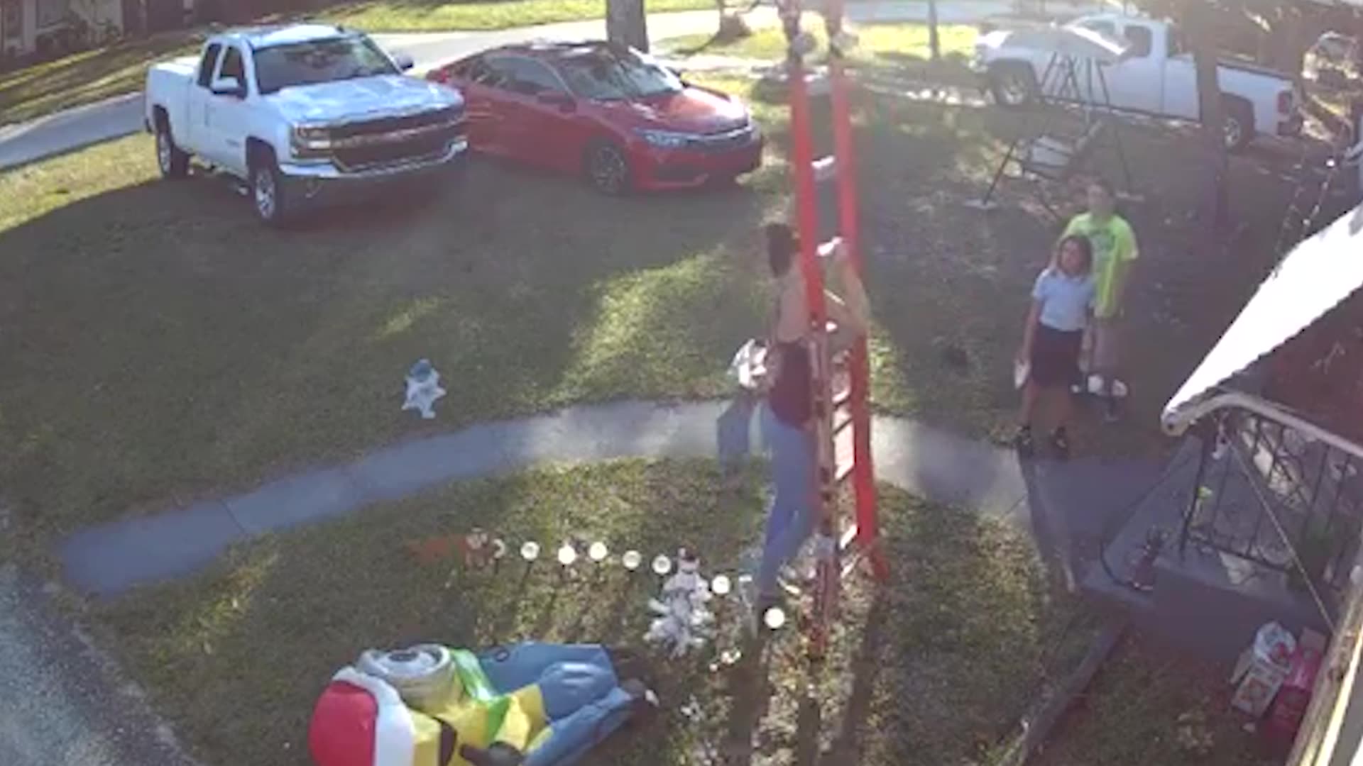 Dont fail at Christmas light installation this season! Hire ACME!