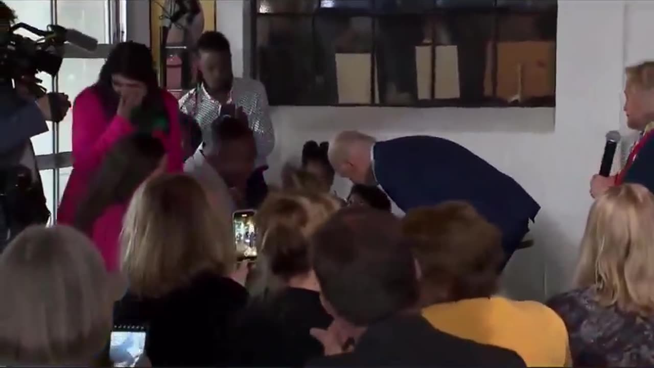 Biden Sniffing Kids in Michigan🤔🤔🤔