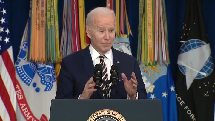 Biden Describes Three Texas Congressman As Looking Like They 'Played Ball And Could Bomb You'