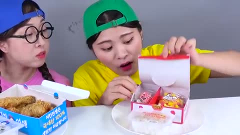 Real VS Jelly Chocolate Food Challenge DONA