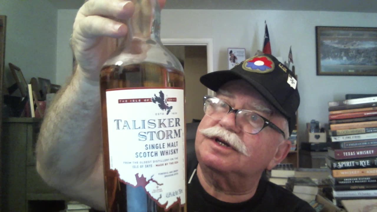 Talisker Storm vs. Aberfeldy 12, Blended Scotch Reviews #5 by StabtheDragon