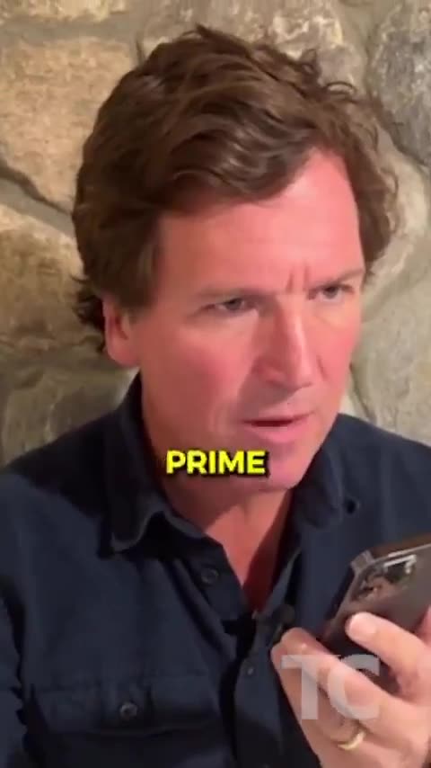 "We Are Coming to Liberate Canada" - Tucker Carlson Trolls Justin Trudeau on Call
