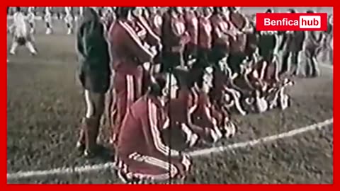 EUSÉBIO É ENTREVISTADO NA TV ESPANHOLA E REVÊ GOLO COM ASSISTÊNCIA DE CRUIJFF (1973)