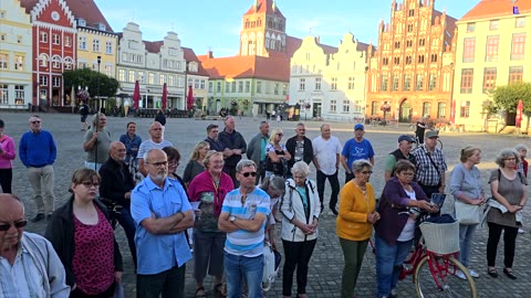 Greifswald - Jens mit wichtigen Informationen 29-07-2024