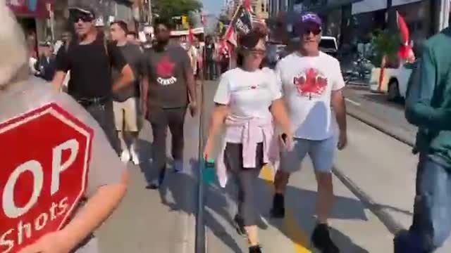 “Trudeau must go!” Thousands of people reunited