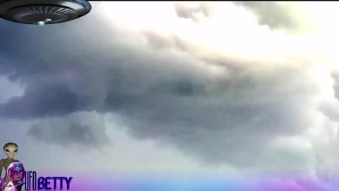 RARE 2020 Video of Tic-Tac UFO Maneuvering - Hungary