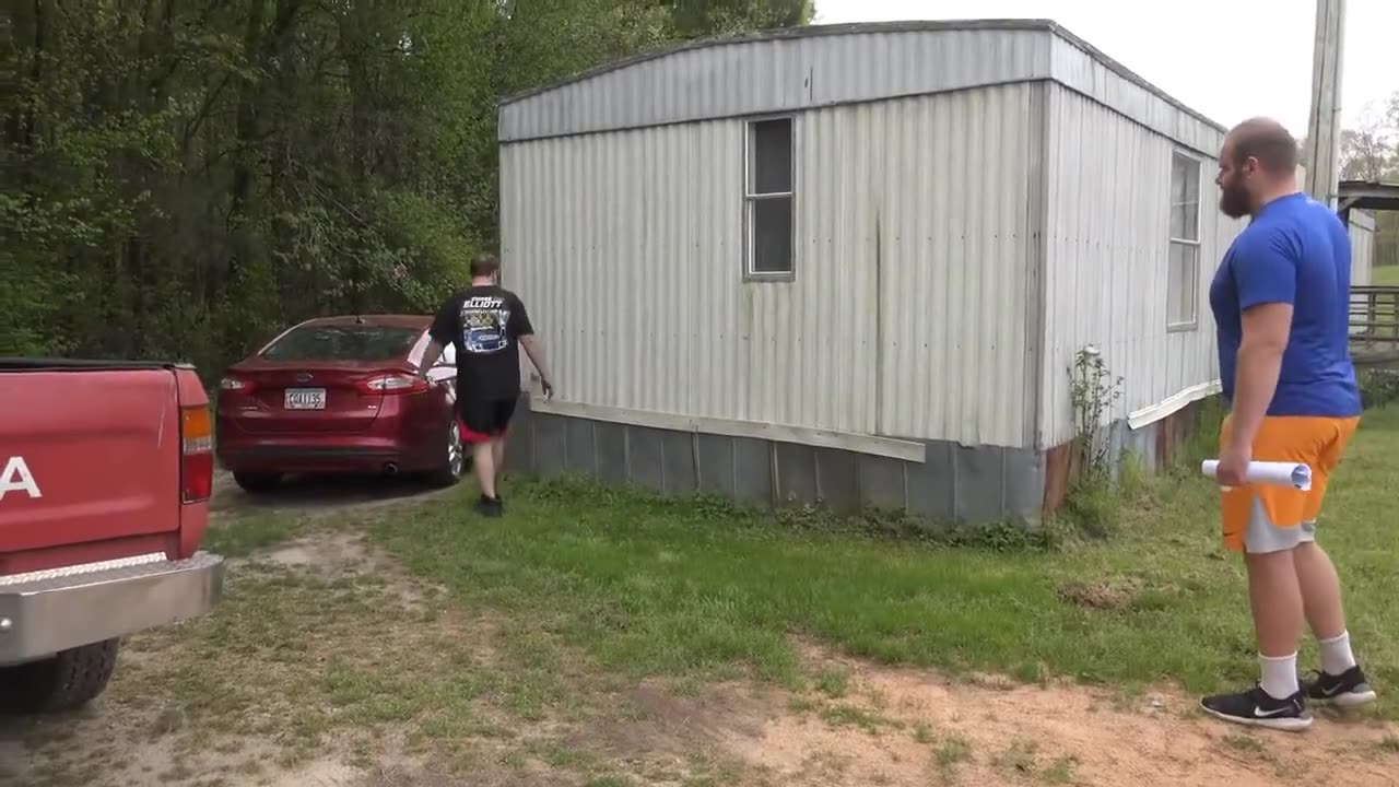 Trailer park guy disowned by mama