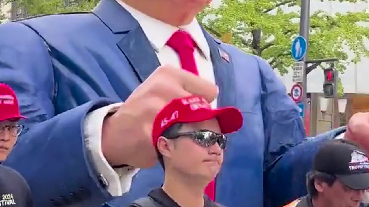 EPIC: Japan Shows Its Support For Trump