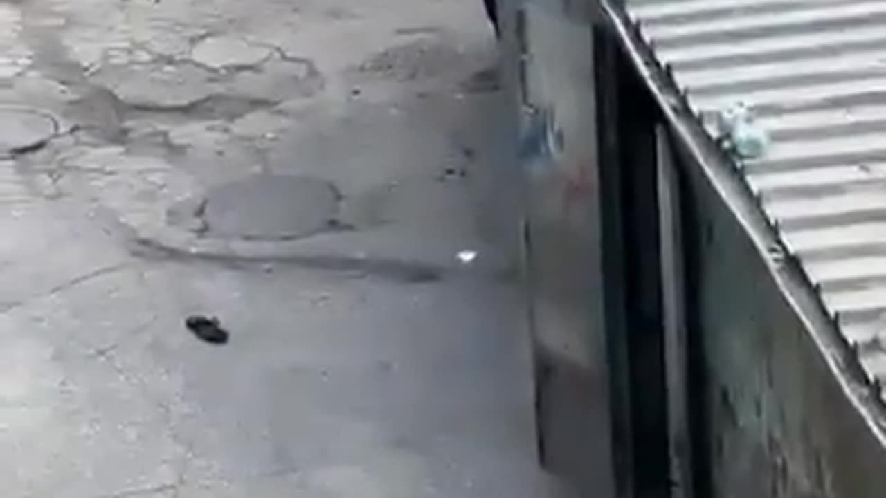 Israeli soldiers shot a Palestinian child in Al-Arroub refugee camp
