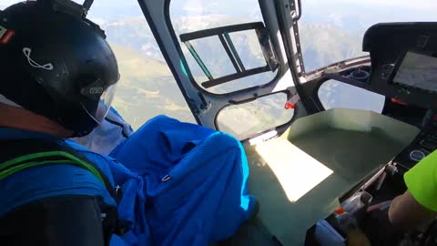 Once in a lifetime flight along the eastern ridge of the Eiger-4