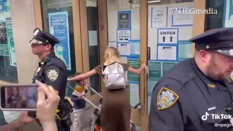 Protest outside a vaccine site where 6 month to 5 year old children are being jabbed in NYC 🧐