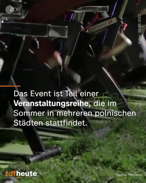 Bicycles with electric generators were installed in a cinema in the central park of Warsaw.