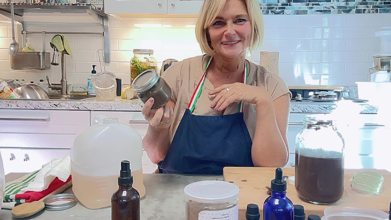 Let’s make clay hair detox / essential hair oil / face mask