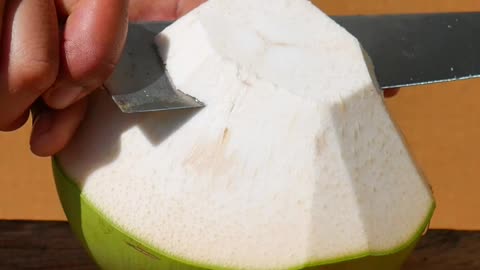 fantastic coconut peeling style