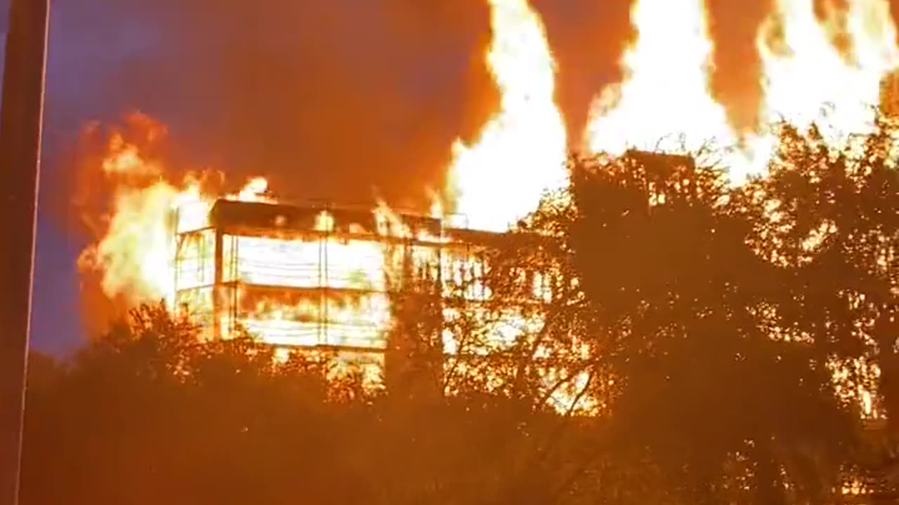 Massive fire engulfed a building under construction in Hayes Valley of San Francisco, California.