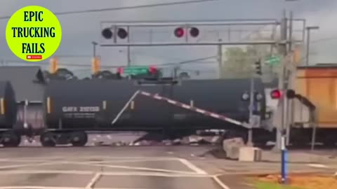 EPIC TRUCK FAILS #20