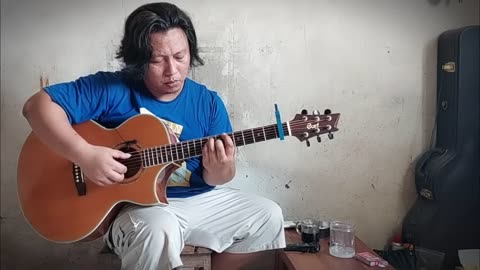 Queen - Bohemian Rhapsody (fingerstyle cover)