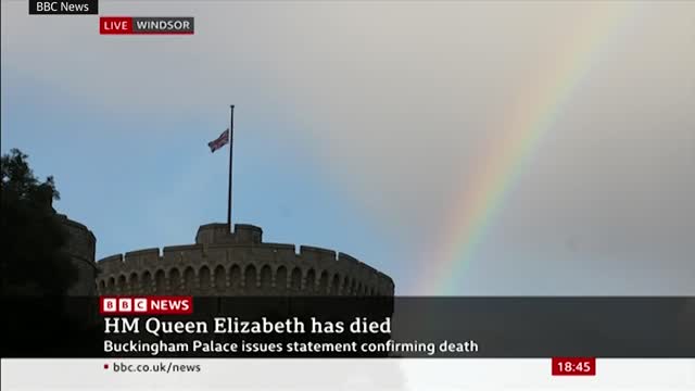 Flag lowered to half-mast at Windsor Castle after Queen Elizabeth II's death