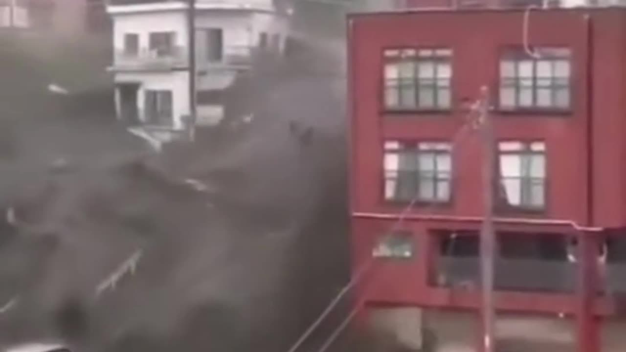 Amazing Flash Flood