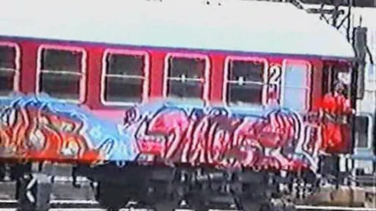 Still L.E.Gends extras (2009)