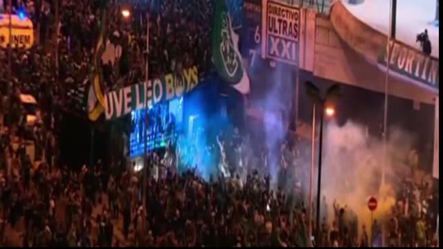 CARGA POLICIAL NA FESTA DO TÍTULO DO SPORTING