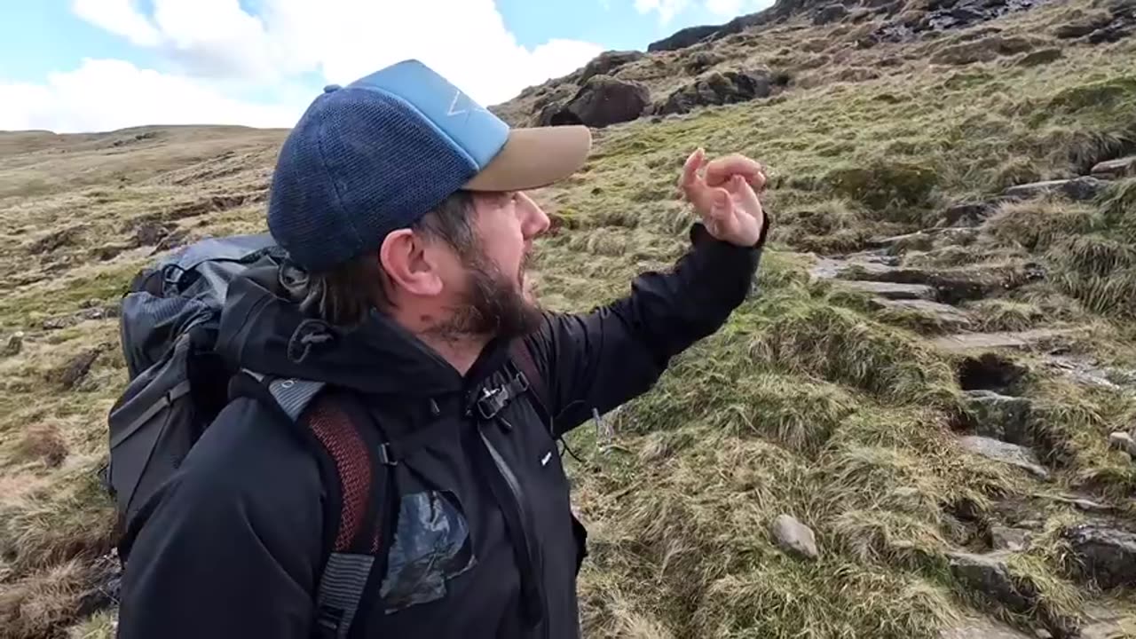 Solo Bushcraft Camping in Heavy Rain (It Actually Helps me Sleep)