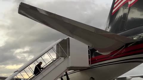 President Trump departs to New York for UFC 309!! 🇺🇸