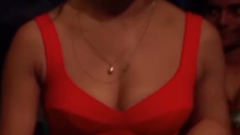 BOLLYWOOD ACTRESS SHRADDHA KAPOOR BOOBS SHOWOFF