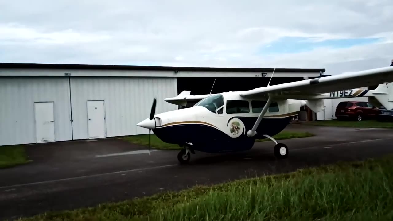 Air Mobile pact bringing water purifiers and supplies to the devastation after hurricane Laura