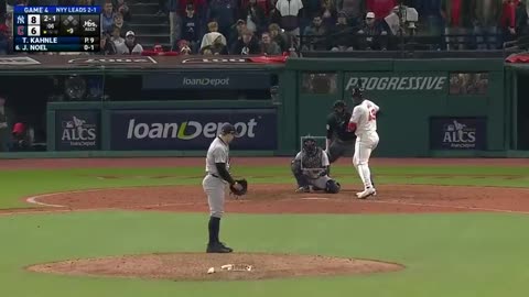FULL 9TH: Yankees rally late for big win in ALCS Game 4!