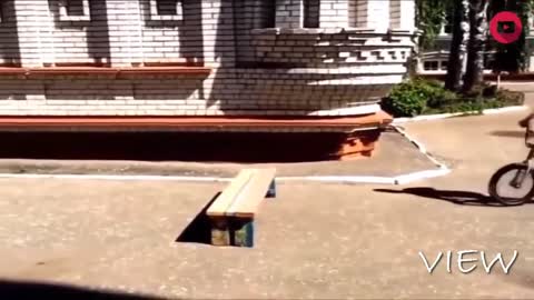 if you laugh you lose mission impossible level.