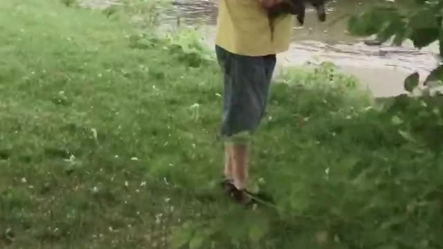 Robert and Ruth rescue snapping turtle! Part 1