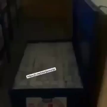 Russian soldiers find Australian money.