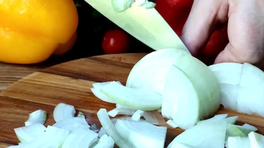 Cut Onion Into Pieces