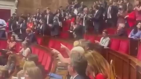 French Parliament abolishes vaccine passports