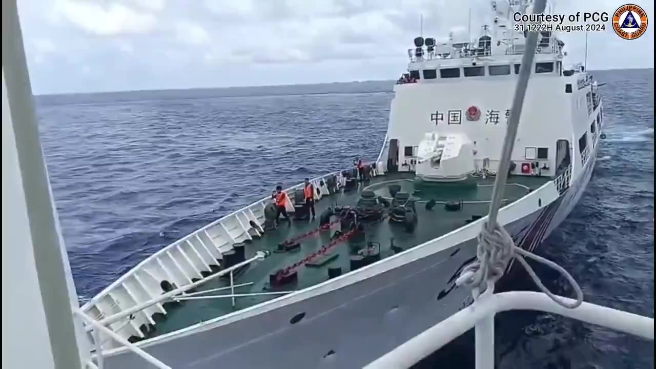 China Warship Ramming Filipino Boat