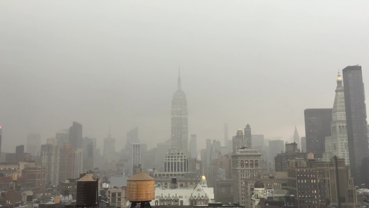 Lightning strikes Empire State Building