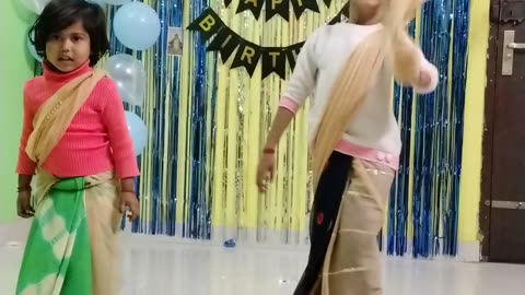 Cute Kids dancing video