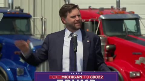 Crowd Goes Wild as NY Times Reporter Gets SMOKED by JD Vance