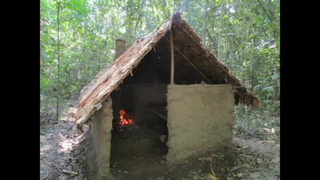 Teknologi Primitif : Wattle And Daub Hut