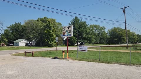 Dairy Mart in Salem, IL