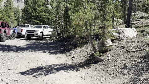 Leavitt Lake Ford Raptor rescue & Sprinter Van spot