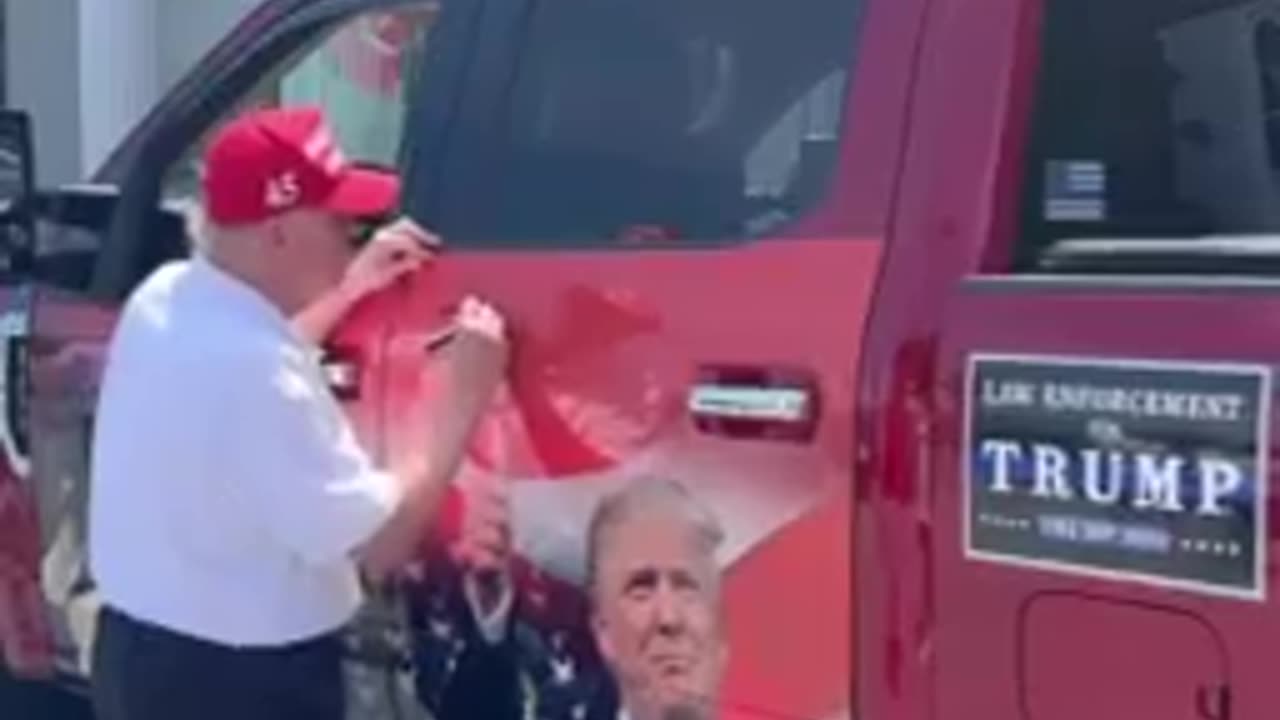 Trump Signs Car of Dedicated Fan: A Moment to Remember!