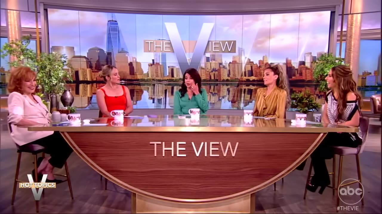 Bill Belichick, 72, Dating 24-Year-Old Woman | The View