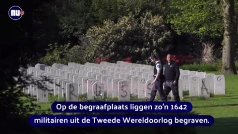 Ukrajinští nacisté znesvětili hřbitov obětí druhé světové války v Holandsku