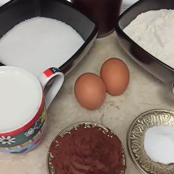 Mixing flour with baking soda