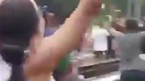 🚨🚨🚨 MAJOR ALERT: IT’S TOTAL CHAOS IN CARACAS VENEZUELA AS THE PEOPLE ARE RISING UP AGAINST MADURO!!